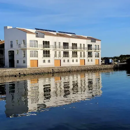 Port Rive Gauche Pavois Marseillan (Herault)